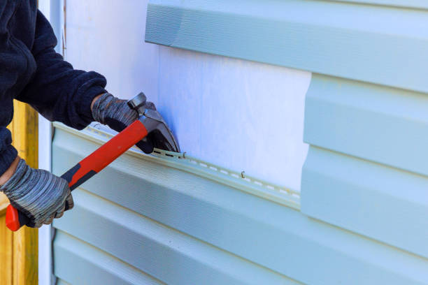 Trusted Emergency Siding Repair service in North Fort Myers, FL - Creative Siding